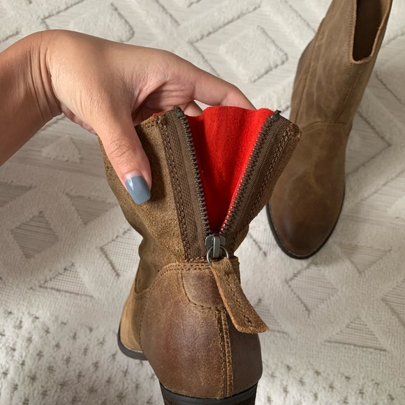 Dolce Vita Marce Boots - Picture 4 of 6